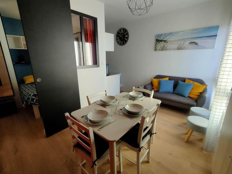 Bel Appartement Au Bord De L'Ocean Σαιν-Ζαν-ντε-Μον Εξωτερικό φωτογραφία